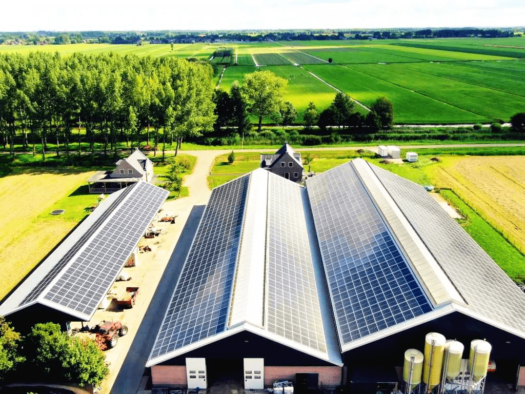 La Generazione di Energia da Pannelli Solari ha la Priorità nel Sistema Connesso alla Rete La Generazione di Energia da Pannelli Solari ha la Priorità nel Sistema Connesso alla Rete