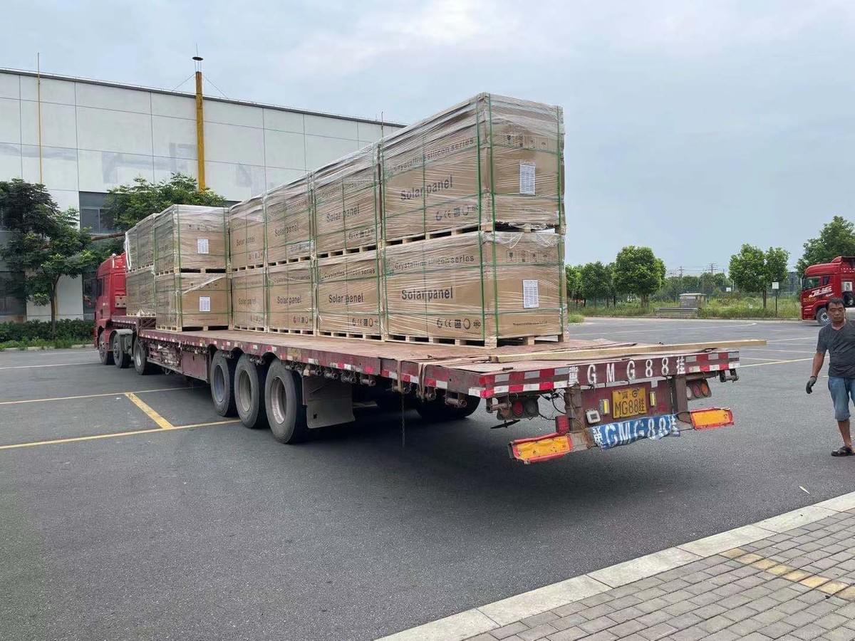 Pannelli solari monocristallini marca MAYSUN 500W 980 pezzi pronti per essere spediti negli Emirati Arabi Uniti Pannelli solari monocristallini marca MAYSUN 500W 980 pezzi pronti per essere spediti negli Emirati Arabi Uniti