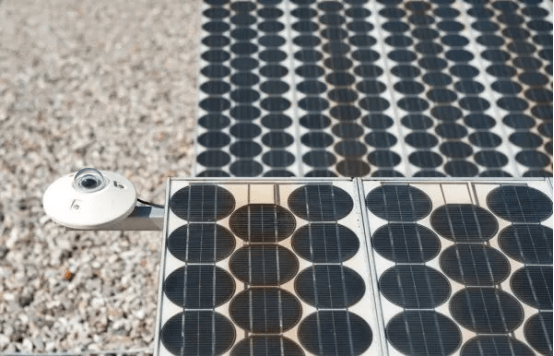 aurinkosähkömoduulia aurinkosähkömoduulia