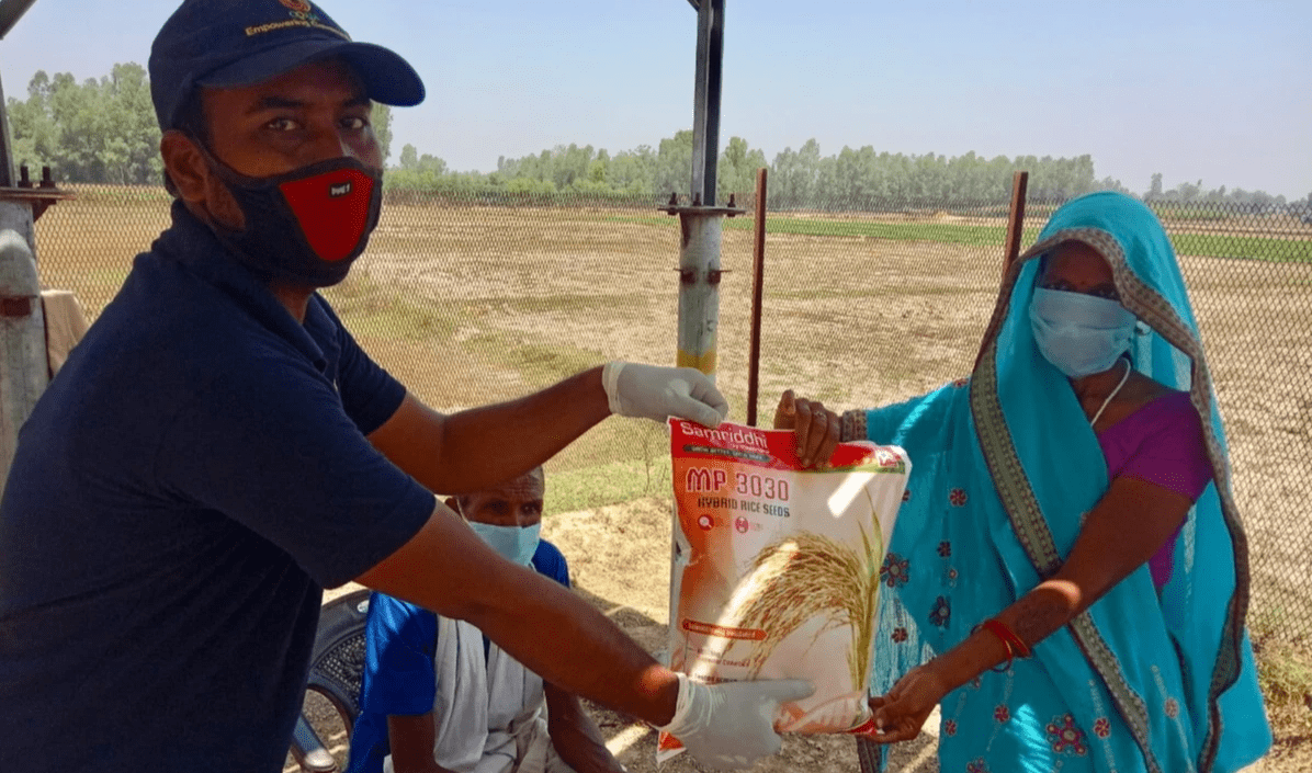 Oorja raised INR 1,00,000 (£ 1,000) during its COVID-19 emergency fundraiser. 78 farming families in 4 villages of Bahraich district, Uttar Pradesh each received 3 kg paddy seeds, 45 kg phosphate or urea fertilisers, and masks and soaps, benefiting over 500 people. Oorja raised INR 1,00,000 (£ 1,000) during its COVID-19 emergency fundraiser. 78 farming families in 4 villages of Bahraich district, Uttar Pradesh each received 3 kg paddy seeds, 45 kg phosphate or urea fertilisers, and masks and soaps, benefiting over 500 people.