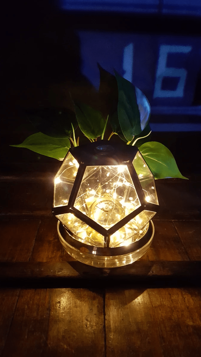 Le Bazaar De Leo - Lampe "Oeuf Mécanique" Le Bazaar De Leo - Lampe "Oeuf Mécanique"