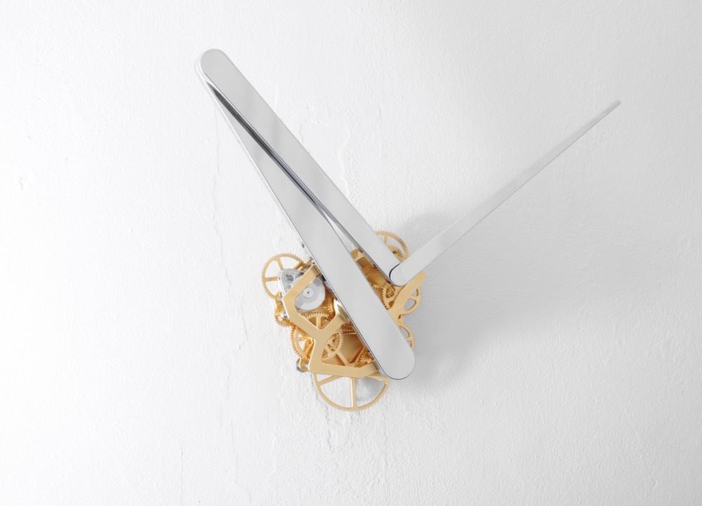 Continue Time Kinetic Clock by Sander Mulder Continue Time Kinetic Clock by Sander Mulder