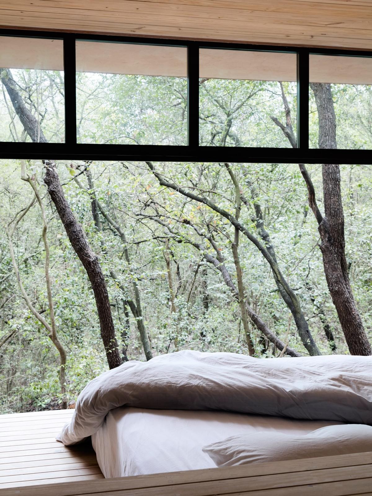Reflective holiday home by Tatiana Bilbao Reflective holiday home by Tatiana Bilbao