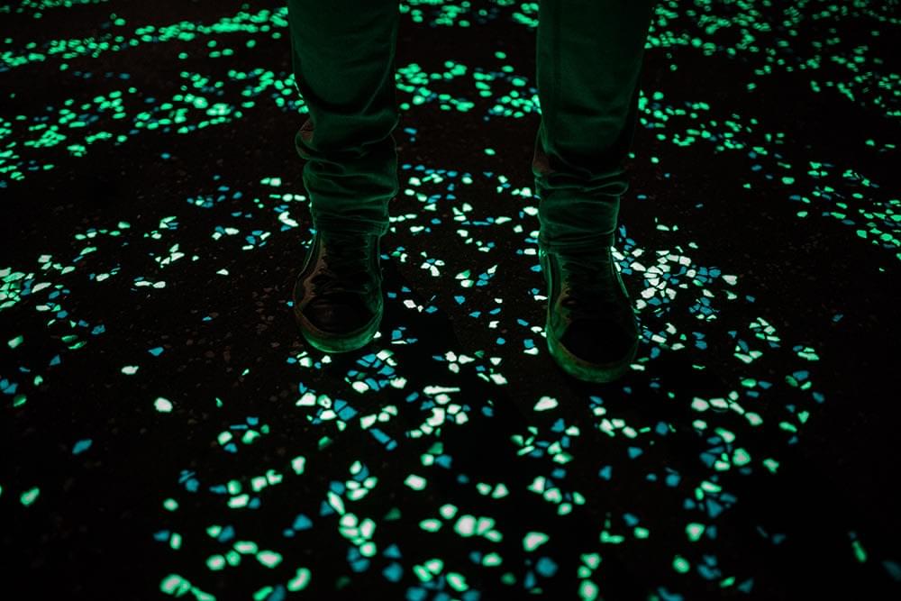 Glow-in-the-dark Bike Path Inspired by Van Gogh Glow-in-the-dark Bike Path Inspired by Van Gogh