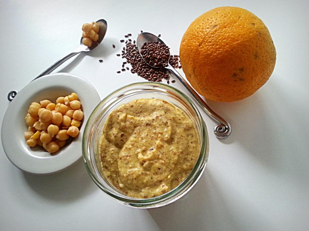 Houmous à l'orange et graines de lin Houmous à l'orange et graines de lin
