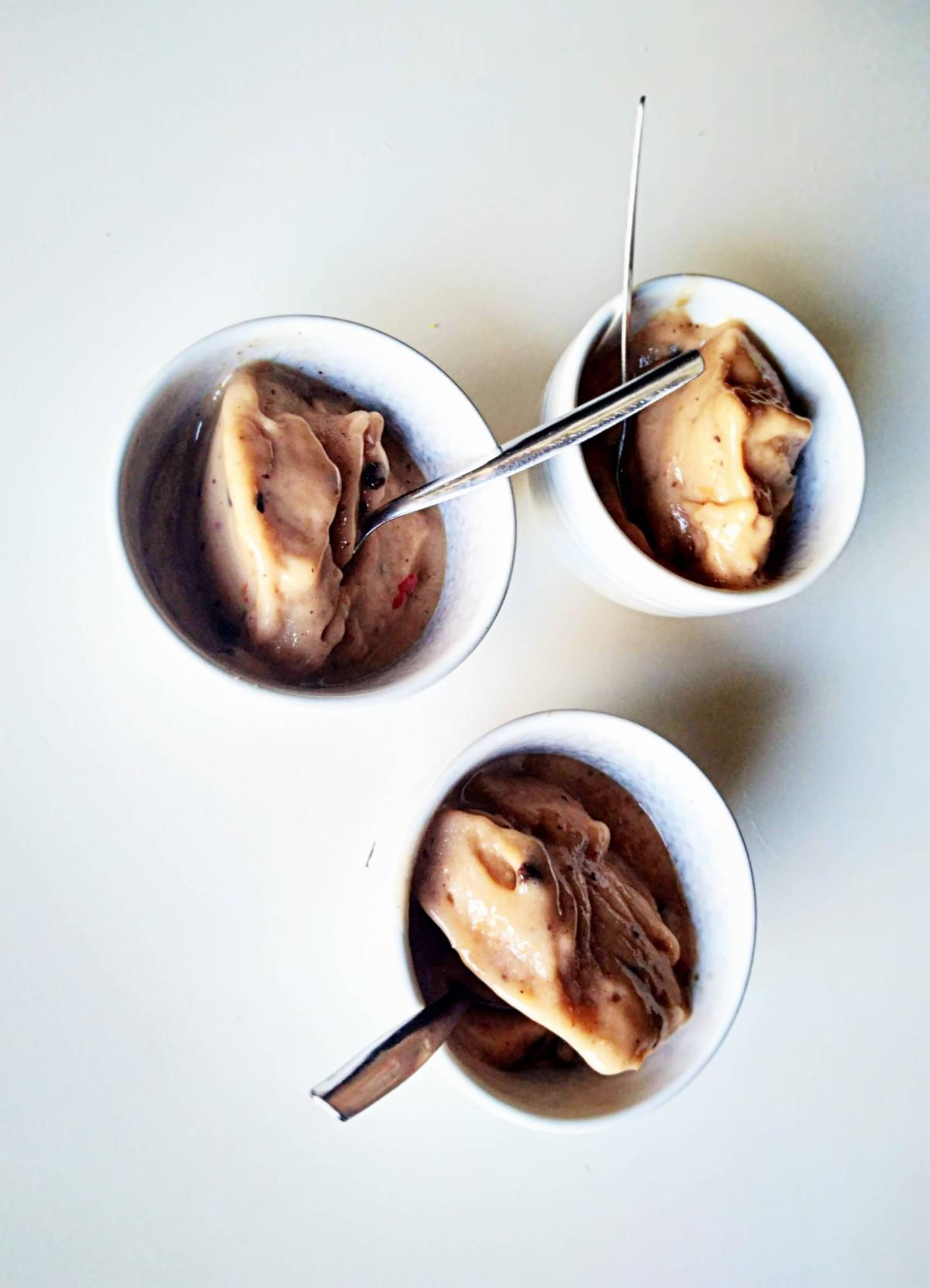 Crème glacée banane-abrico-choco! Crème glacée banane-abrico-choco!