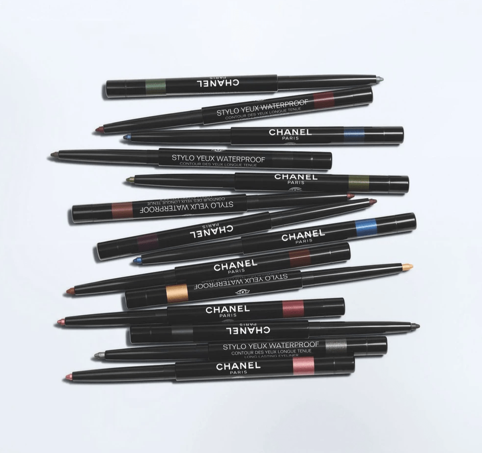 Crayons liner en 14 couleurs - Photo CHANEL Crayons liner en 14 couleurs - Photo CHANEL