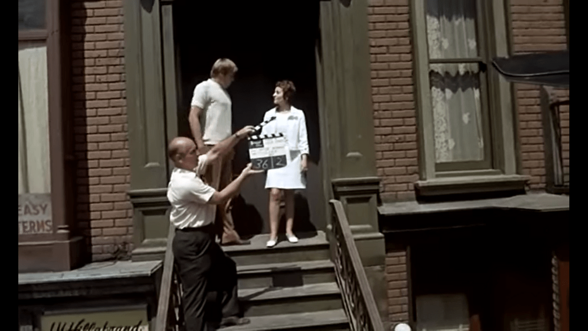 Film Un homme qui me plait : Annie Girardot habillée en Pierre Balmain Film Un homme qui me plait : Annie Girardot habillée en Pierre Balmain