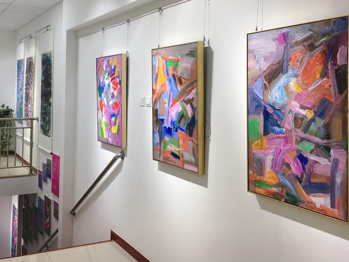 Nothing Decays: Non-figurative Painting from Wang Yazhong. Tsubakiyama Gallery Nothing Decays: Non-figurative Painting from Wang Yazhong. Tsubakiyama Gallery