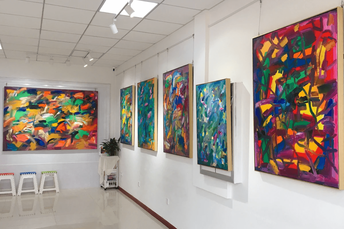 Nothing Decays: Non-figurative Painting from Wang Yazhong. Tsubakiyama Gallery Nothing Decays: Non-figurative Painting from Wang Yazhong. Tsubakiyama Gallery