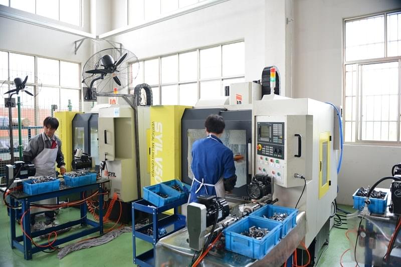 Vertical Machining Center Vertical Machining Center