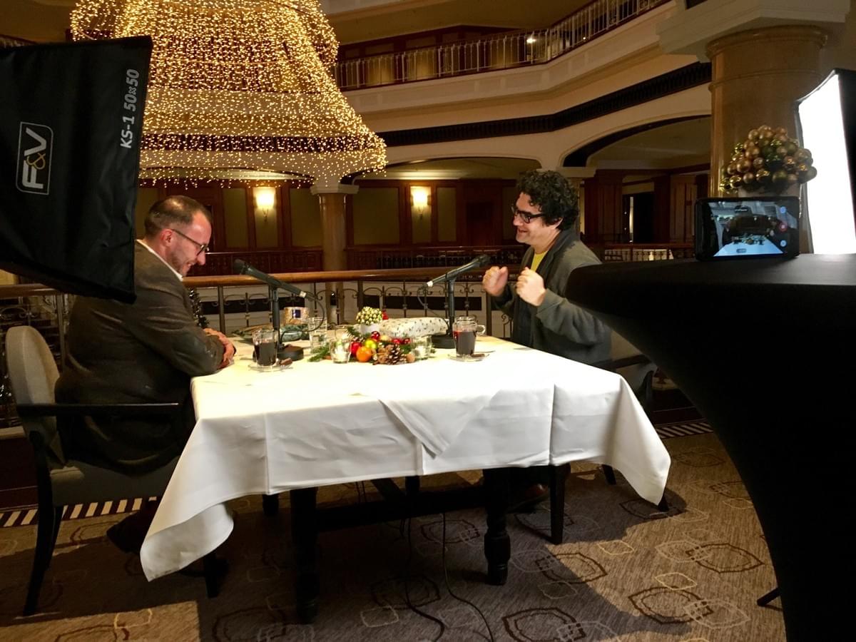 Backstage-View unserer Weihnachts-Produktion mit Moderator Holger und Startenor Rolando Villazón im Westin Grand Hotel, Berlin Backstage-View unserer Weihnachts-Produktion mit Moderator Holger und Startenor Rolando Villazón im Westin Grand Hotel, Berlin