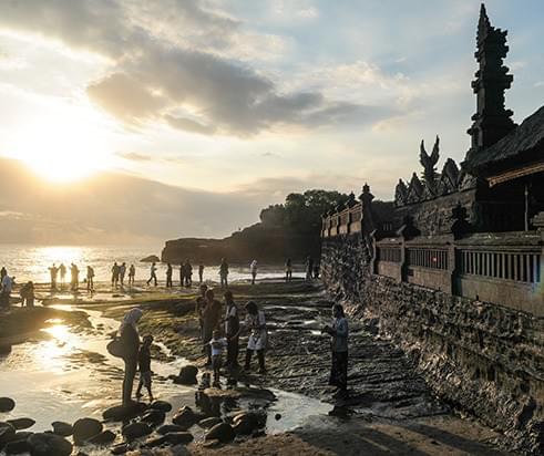 Tanah Lot Bali - (C) Brett Cowell 2011 Tanah Lot Bali - (C) Brett Cowell 2011