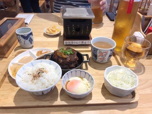 【台中寵物友善餐廳】嵐山熟成牛かつ專売~台中西屯青海店 【台中寵物友善餐廳】嵐山熟成牛かつ專売~台中西屯青海店