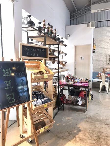 【台中寵物友善餐廳】咖萃咖啡廚房-寵物友善餐廳 【台中寵物友善餐廳】咖萃咖啡廚房-寵物友善餐廳