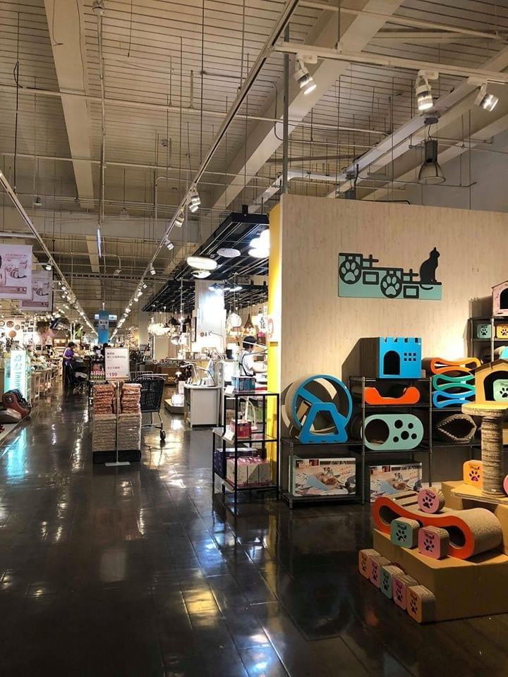 HOLA特力和樂-高雄左營店 HOLA特力和樂-高雄左營店