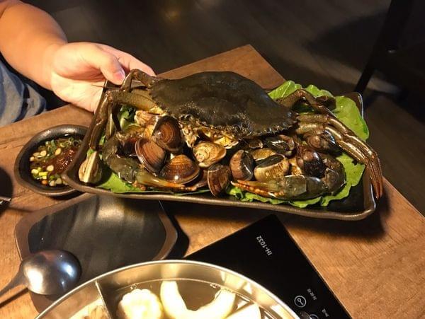 台北寵物友善餐廳】金鍋盃小火鍋-職人 肉品 海鮮~內湖店 台北寵物友善餐廳】金鍋盃小火鍋-職人 肉品 海鮮~內湖店