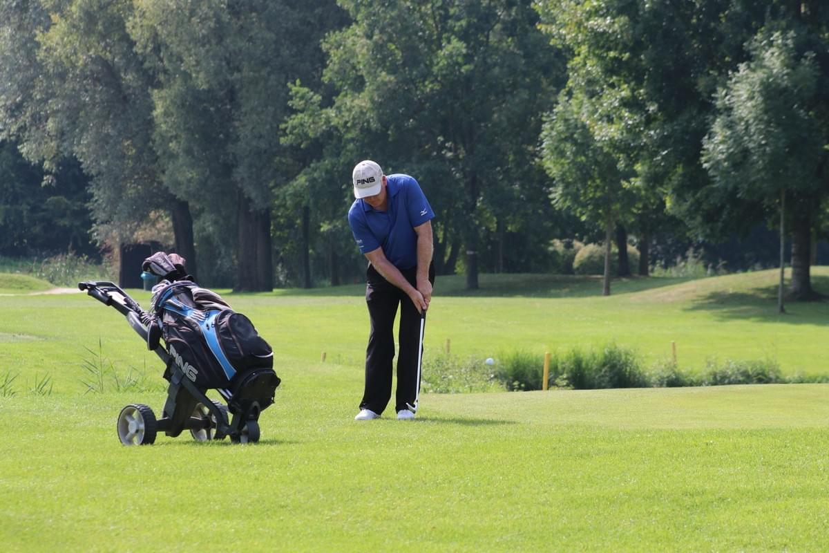 R1 Andrew Allen, hole 15 chip-in R1 Andrew Allen, hole 15 chip-in