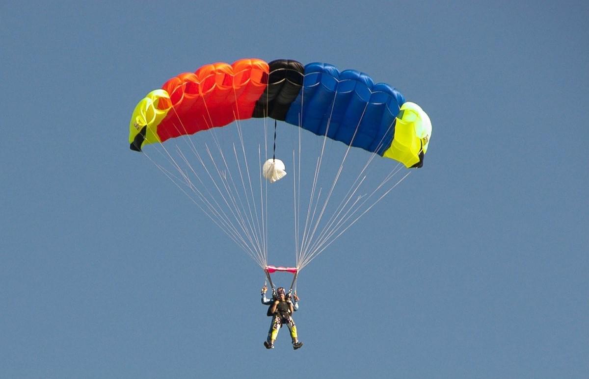 parachute parachute