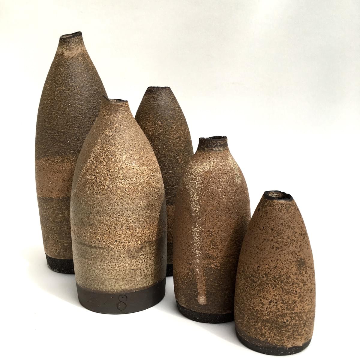 Collection Terre Brûlées, céramiques présentées à la galerie d'art AMélie Maison d'Art, Paris Collection Terre Brûlées, céramiques présentées à la galerie d'art AMélie Maison d'Art, Paris