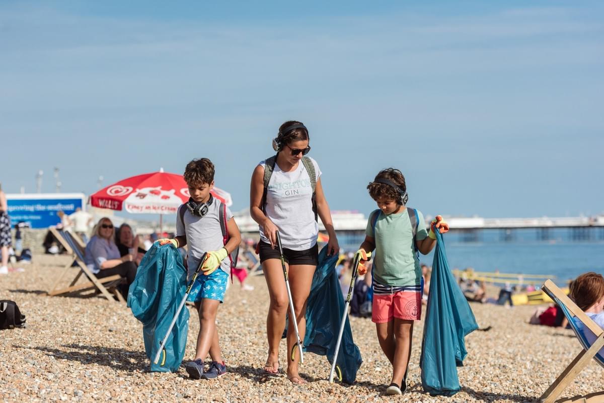 Family beach clean Family beach clean