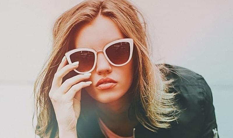 Stela Cole New Artist Discovery Debut Single Equally sultry and sassy, stela cole weaves stories which capture and reflect the spectacle of life in all its glittery chaos. musicalheartbeat