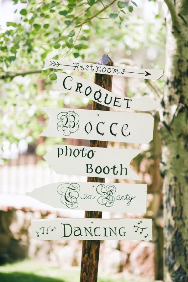 Style Me Pretty - wooden signs Style Me Pretty - wooden signs