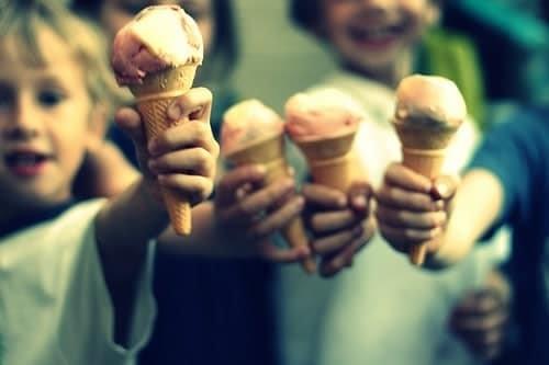 Choses à essayer et faire à Malaga comme un local: Manger une glace maison tardive Choses à essayer et faire à Malaga comme un local: Manger une glace maison tardive