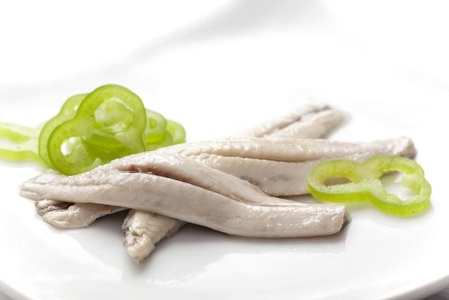 Plat typique de Malaga, les anchois ou boquerones Plat typique de Malaga, les anchois ou boquerones
