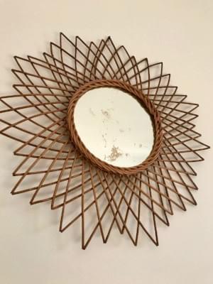 Miroir vintage en rotin des anneés 1960 Miroir vintage en rotin des anneés 1960