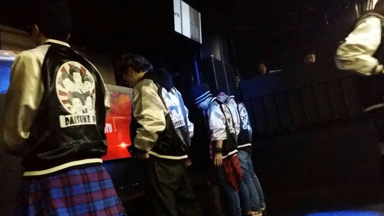 Daisukeです。 daisuke tanabe / max (sold) | INSIDE MY GLASS DOORS