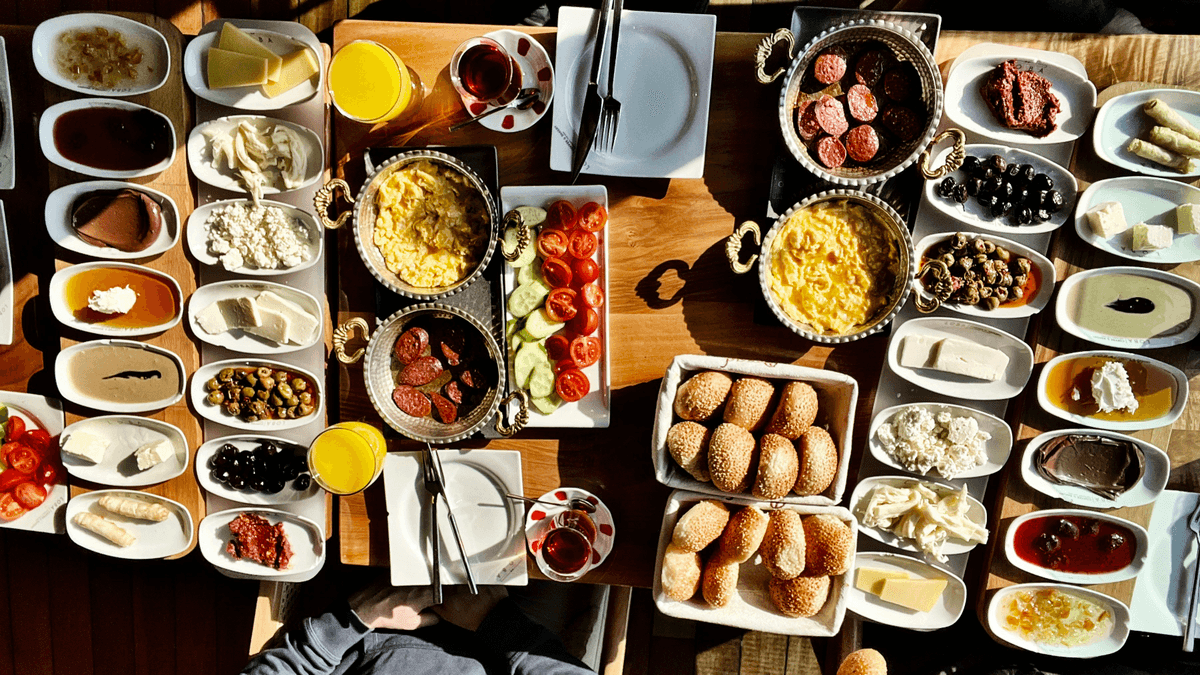Now register and enjoy the best food from our premium providers Discover our fine specialties from Germany, Spain and Switzerland Sale of food specialties from Germany - Spain - Switzerland