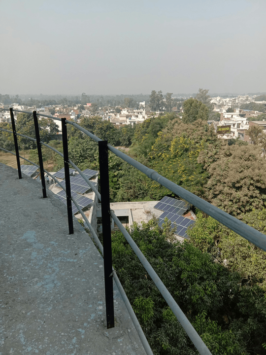 A renewable energy consulting firm helping residential and commercial customers improve energy efficiency through smart monitoring systems and solar integration planning.