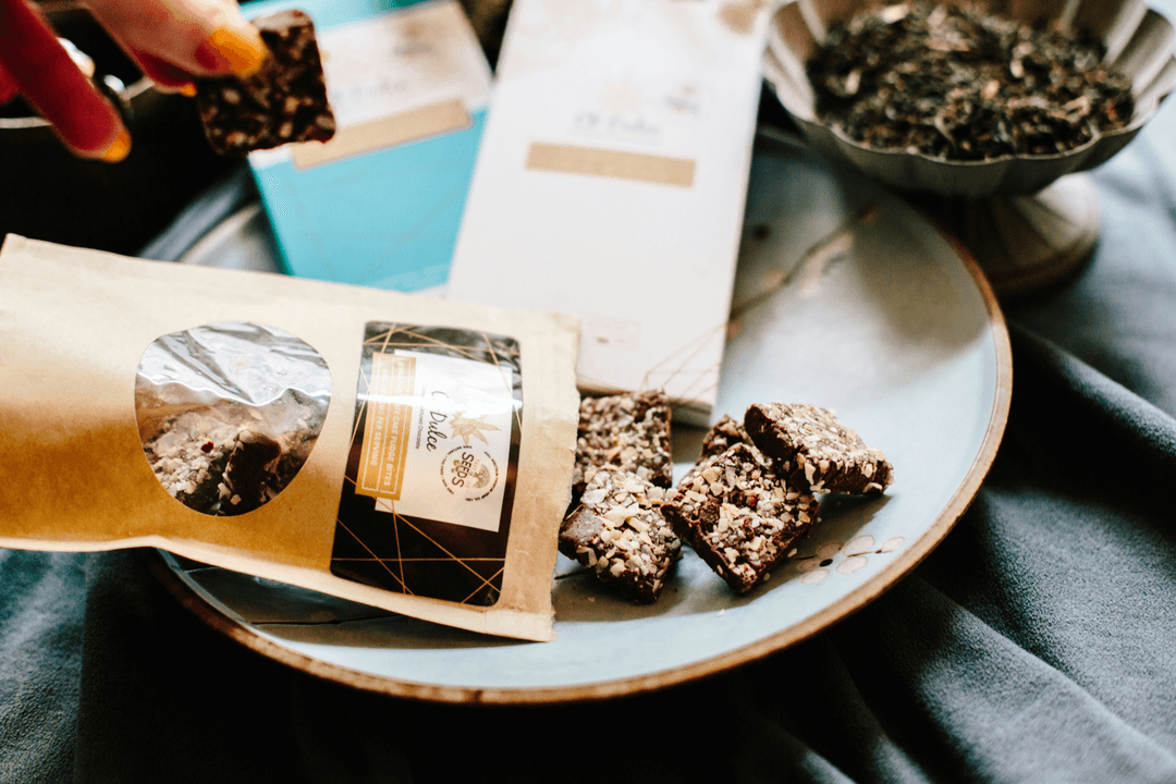 Night snack of commitment, delivered with heart. Please enjoy a special moment in the late night. A warm late-night snack to take a breather. With a commitment to flavor and a comfortable space, we deliver a healing moment at the end of a busy day.