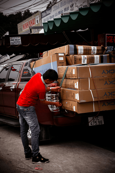 OUR COMMITMENTWe provide tailored logistics solutions to streamline your operations. The company provides warehousing, transportation, and supply chain optimization services to help businesses reduce logistics costs, enhance delivery efficiency, and achieve seamless supply chain coordination.