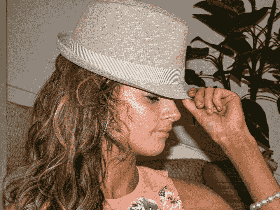 Elegant French handcrafted hat – original design for Gulf style and Japanese fashion.