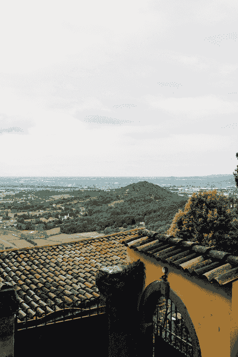  — Luca Verdi “Their expertise and attention to detail made purchasing a property in Tuscany a dream come true.” Our team has guided countless individuals in finding their dream homes in Tuscany. Insights, advice, and inspiration for those dreaming of living, investing, or purchasing property in Tuscany. Among historic villages, vineyard-dotted hills, Renaissance art, and authentic flavors, explore the unique charm of the Tuscan lifestyle. Discover the most sought-after locations and the best real estate opportunities, as described by industry experts. Visit our portal www.toscanahouses.com to explore available properties.