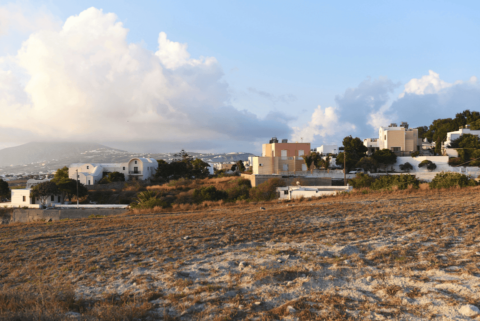 Explore our catalog of land for sale from today! Find your ideal land in Yaoundé or Douala Catalogue of Lands for Sale in Yaoundé/Douala