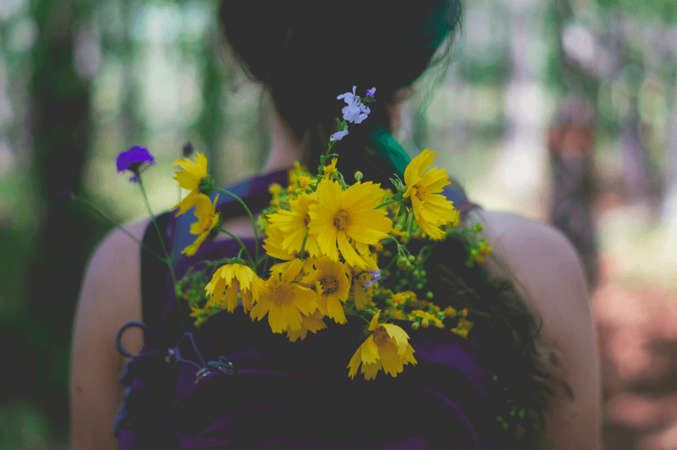 Everbefloral specializes in high-quality preserved flowers for various occasions.