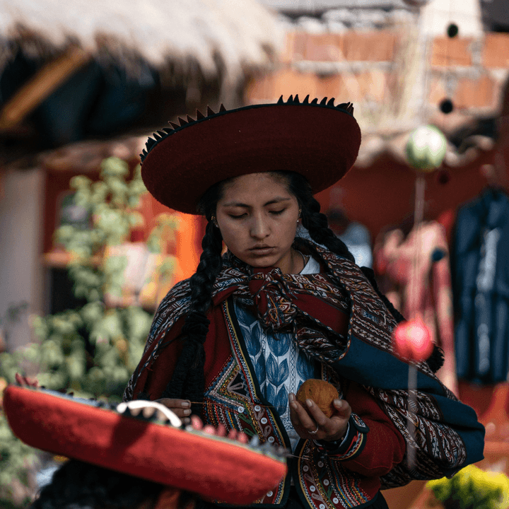 Our commitment to tradition and innovation allows us to offer a variety of piscos that satisfy the most demanding palates. Each sip is an invitation to enjoy the culture and history of Peruvian pisco. Discover the essence of pisco. Sale of Piscos Don Jaifer