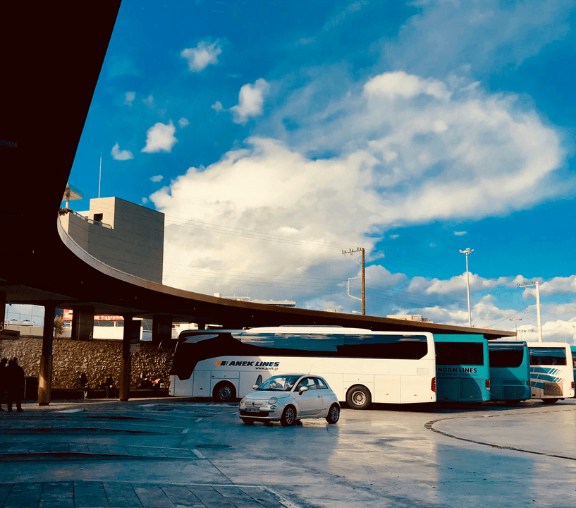 Our service team provides round-the-clock service, ensuring that you can enjoy professional pick-up and drop-off services at any time, making your travel worry-free. all weather service Our service Professional medical transportation. Airport transportation