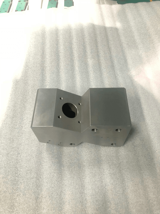 Our specialized team is here to support you and answer all your inquiries at any time. distinguished customer service What we are distinguished by selling spare parts and tooling