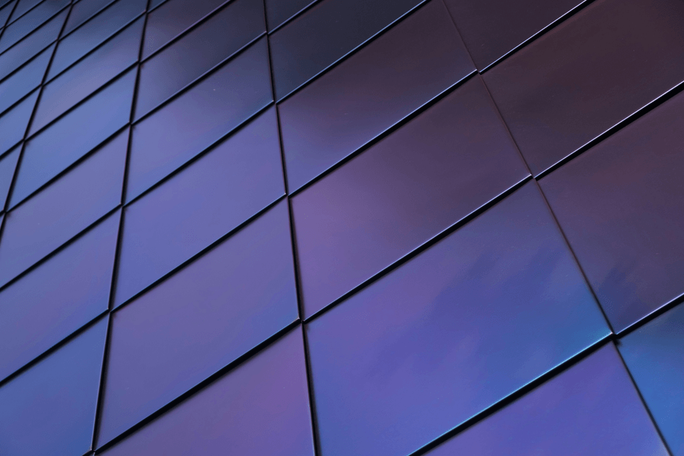 We believe in the importance of clean interfaces, as they reflect a professional image of your work. Our goal is to provide high-quality glass, cladding, and stone cleaning services to achieve customer satisfaction. We are here to provide you with the best facade cleaning services. cleaning glass facades and cladding and stone of houses commercial shops