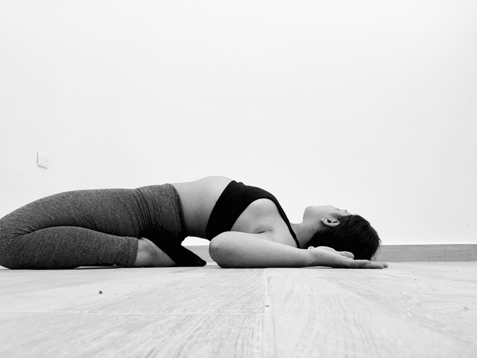 Discover our yoga and floor barre classes adapted for you! Transform your experience of menopause I want to help women between 40 and 55 years old by describing my experience as well as offering online or replay yoga or floor barre classes and an information newsletter. And by making menopause a new momentum. I live in Finland, a country of reconnection, give me photos.