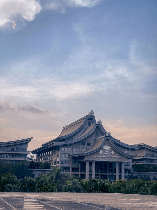 We facilitate meaningful collaborations between British universities and Chinese institutions, fostering partnerships that enhance academic exchange and research opportunities. Our approach is designed to create long-lasting relationships that benefit all parties involved. Building Institutional Partnerships What We Do China Connected International Education is here to enhance your institution's engagement with China, focusing on effective student recruitment and fostering institutional partnerships. Our tailored approach to Transnational Education (TNE) ensures that British universities can successfully navigate the opportunities in China’s dynamic educational landscape.