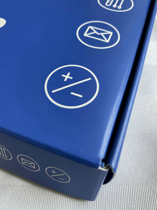 Stay informed with our real-time tracking system. QuickBox provides you with up-to-date information on your shipments, giving you peace of mind and allowing you to manage your logistics efficiently. Real-Time Tracking What We Offer 国际物流行业。