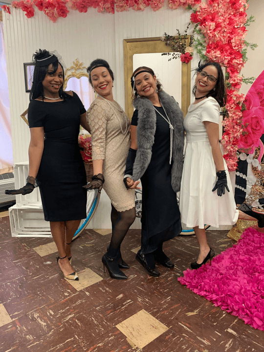 Choose from a variety of styles of templates, whether it is a party or a wedding, can make your photos more personalized and charming. diversified template Our characteristics photo booth