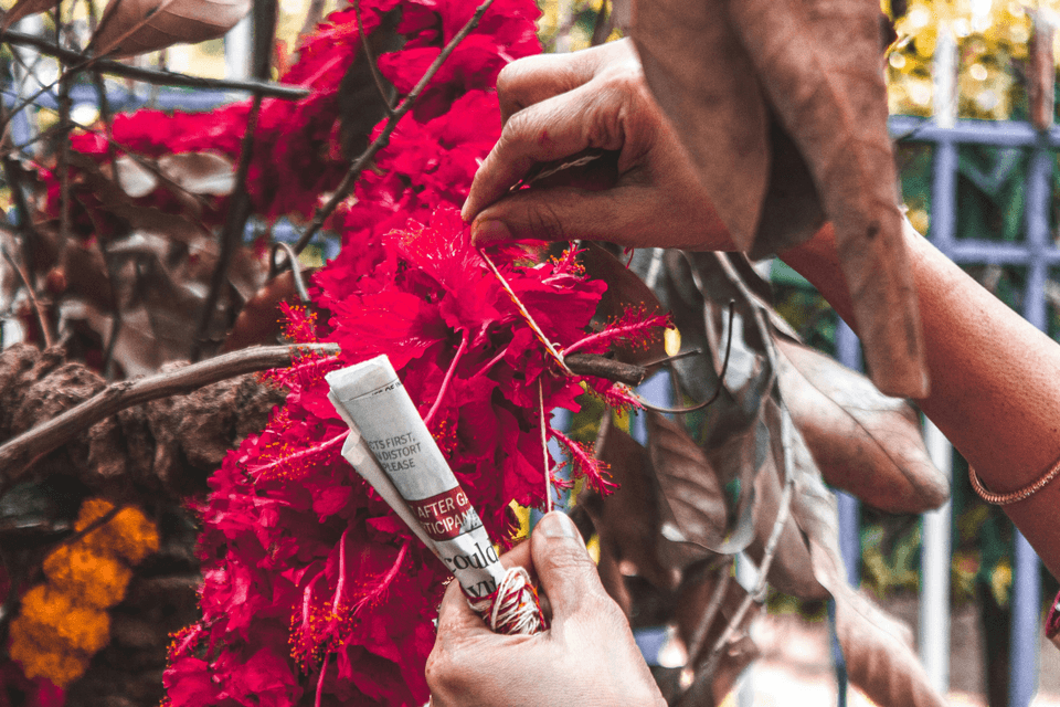 Everbefloral specializes in high-quality preserved flowers for various occasions.