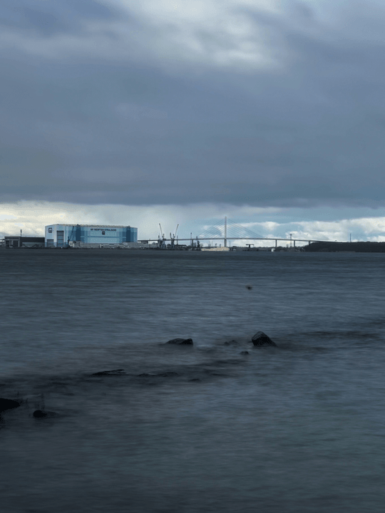 We actively participate in international clean energy projects, invest in the construction of photovoltaic power stations and other green energy facilities, promote the transformation of the global energy structure, and help achieve the dual carbon goals. overseas clean energy investment What are we doing China Port Nuclear Industry New Energy Group Co., Ltd. (hereinafter referred to as "Port Nuclear New Energy Group") is a comprehensive energy solution provider based in Hong Kong, China, and facing the global market. The group focuses on the national "three transformations" and "dual carbon goals" as well as the "Belt and Road" overseas energy strategy, concentrating on the small modular nuclear power (SMR) "Linglong No. 1" overseas project, overseas clean energy investment and construction, photovoltaic power station development and operation, and green energy asset management and other business sectors.

As a promoter of the new generation of nuclear energy technology and integrated energy systems, Port Nuclear New Energy Group is committed to providing safe, economical, and sustainable clean energy solutions for emerging global markets, energy-deficient regions, and rapidly industrializing countries.