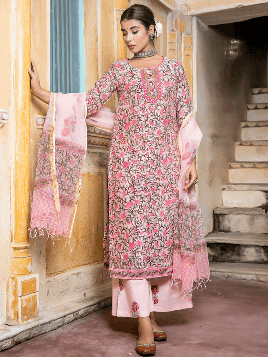 Our handcrafted Afghan dresses blend traditional designs with modern elegance. Each piece is meticulously made by skilled artisans, showcasing the rich cultural heritage of Afghanistan. Experience the beauty of our unique styles that are perfect for any occasion. Handcrafted Afghan Dresses What We Offer Silk Gallery presents the beautiful Afghanistan to the world and a collection of handmade Afghan and Punjabi clothes, including traditional clothes, tents, and other items that have been designed with elegance, passion, and unparalleled art.